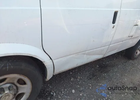 2005 Chevrolet Astro z USA, uszkodzony, nr VIN 1GCDM19X65B115256